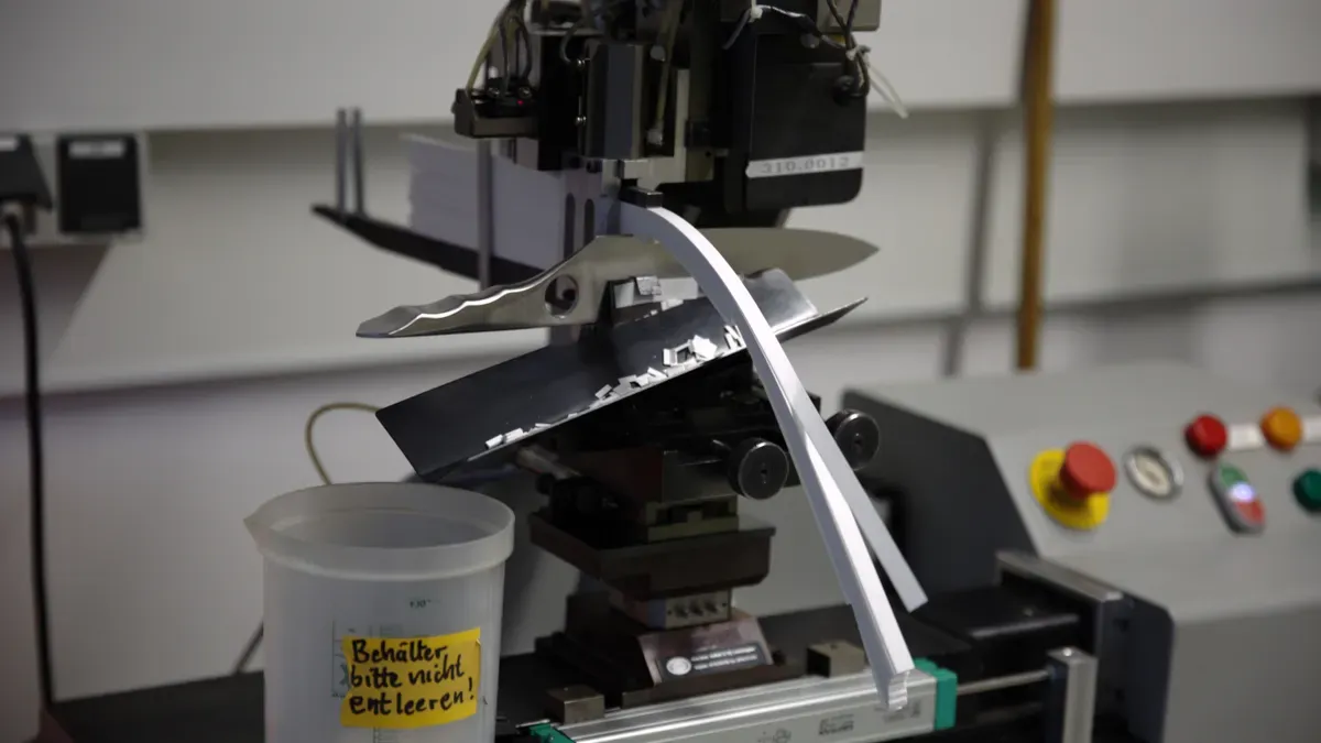 What are the advantages of one-piece PUR needles in hot melt adhesive applications?
